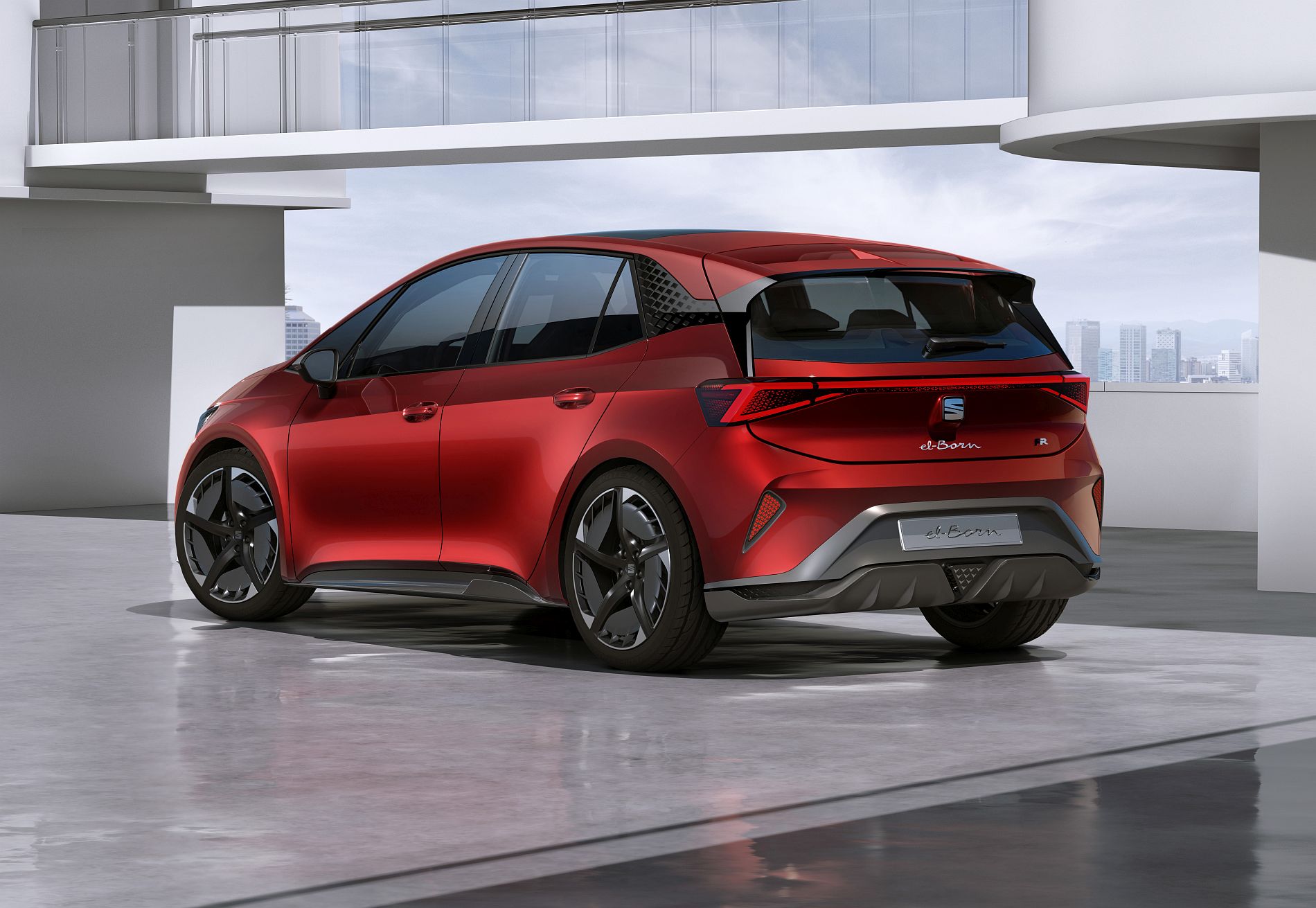 SEAT-el-Born-plugged-into-electric-mobility_06_HQ