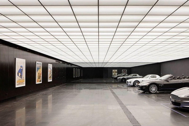 batman-s-garage-is-real-and-it-s-spectacular-1476933940607-1440×720