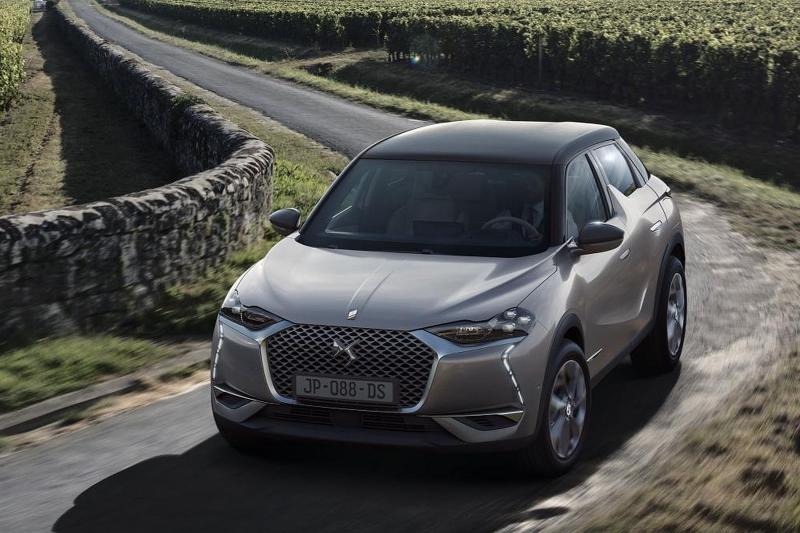 DS 3 CROSSBACK E-TENSE 013 (14)