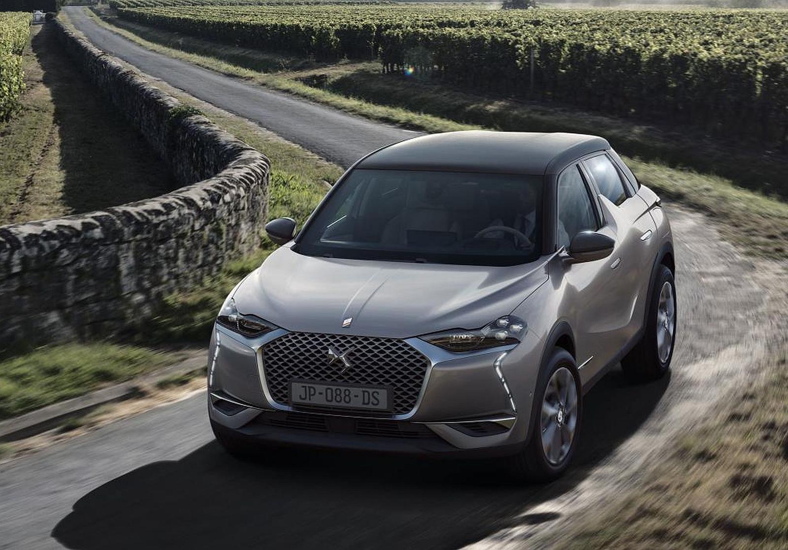 DS 3 CROSSBACK E-TENSE 013 (14)