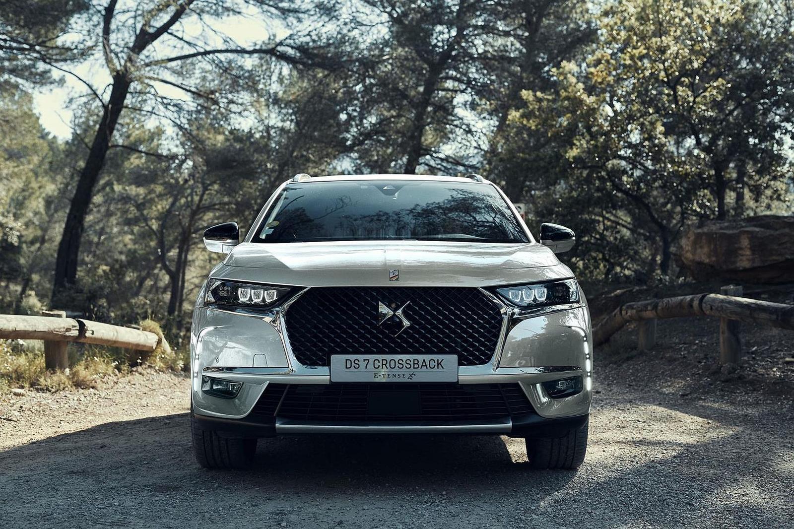 DS 3 CROSSBACK E-TENSE 013 (16)