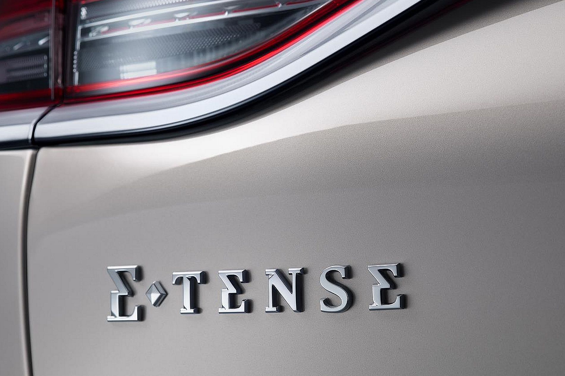 DS 3 CROSSBACK E-TENSE 013 (2)