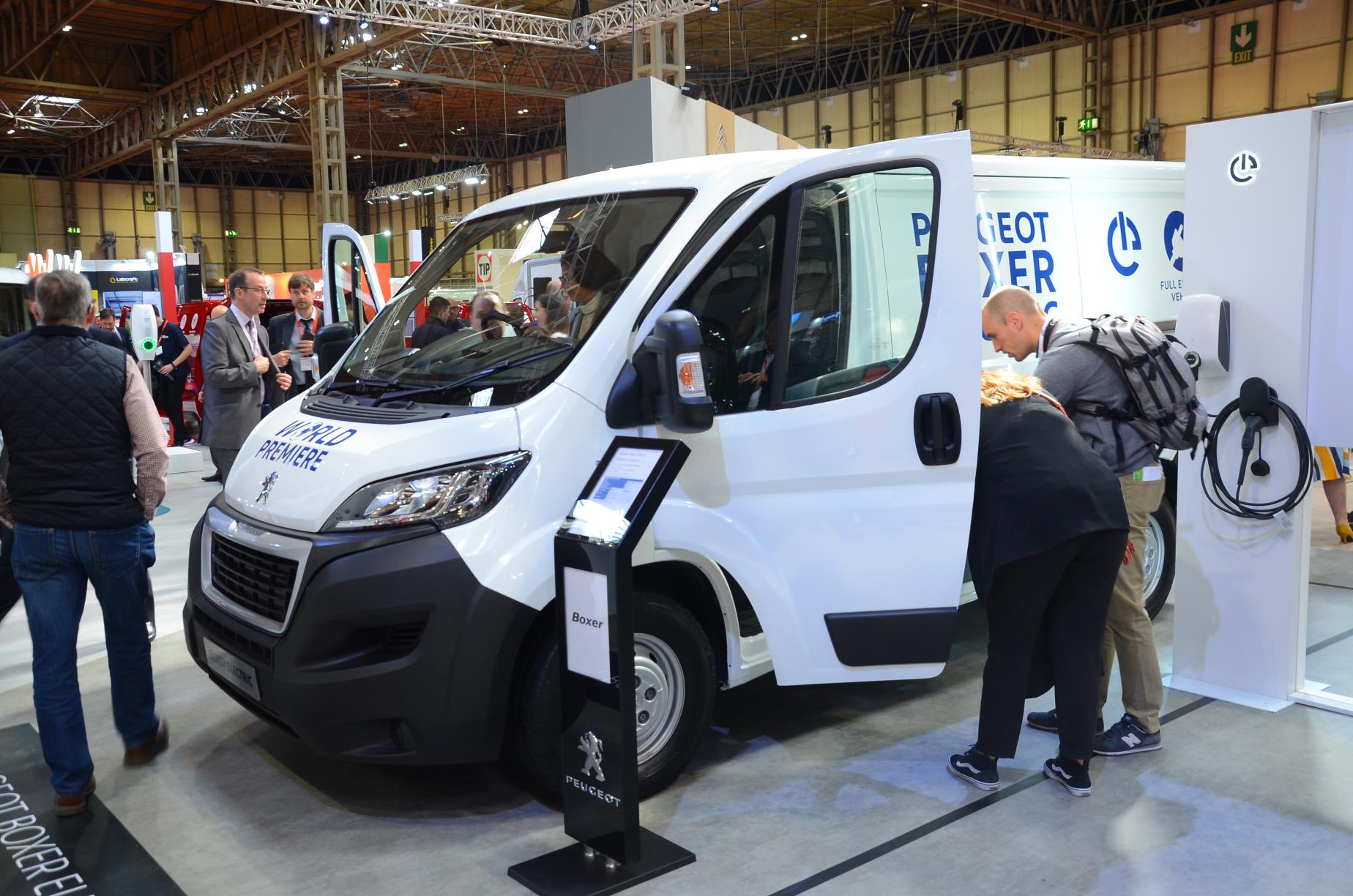 Peugeot Boxer Electric 2019 (7)
