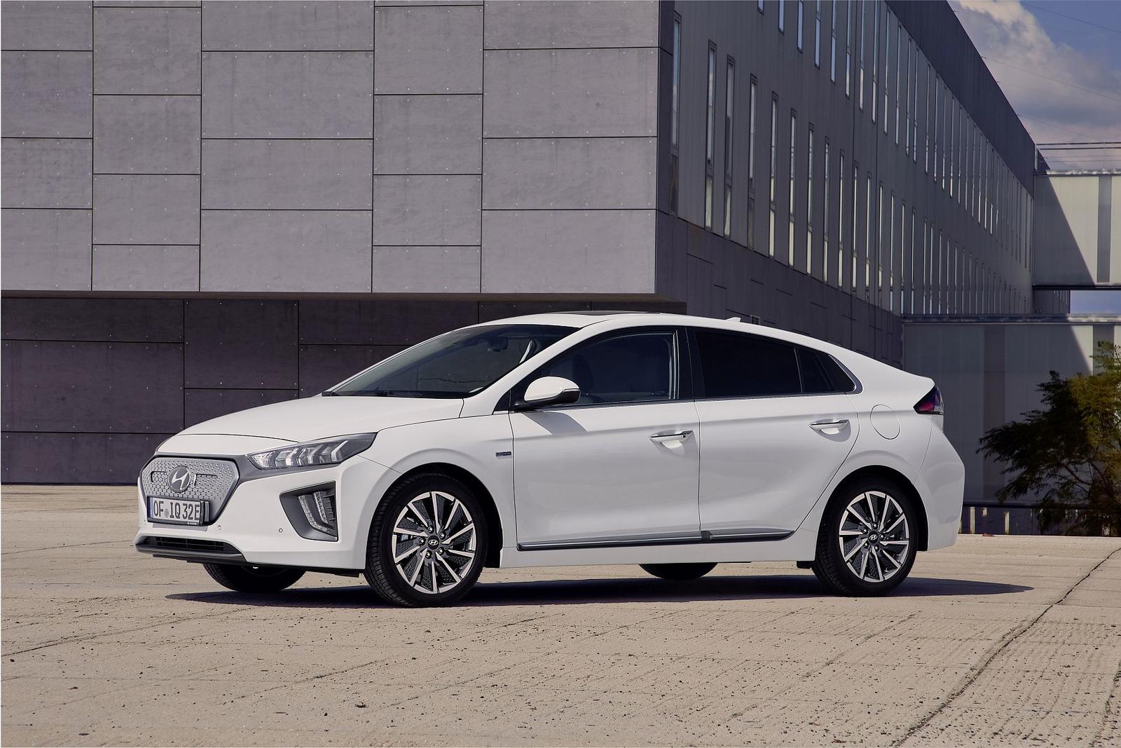New Hyundai IONIQ Electric (1)