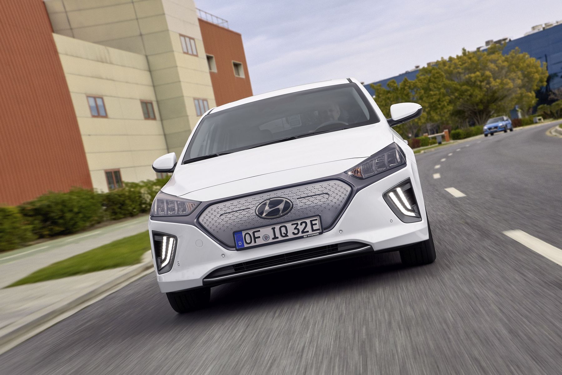 New Hyundai IONIQ Electric (12)