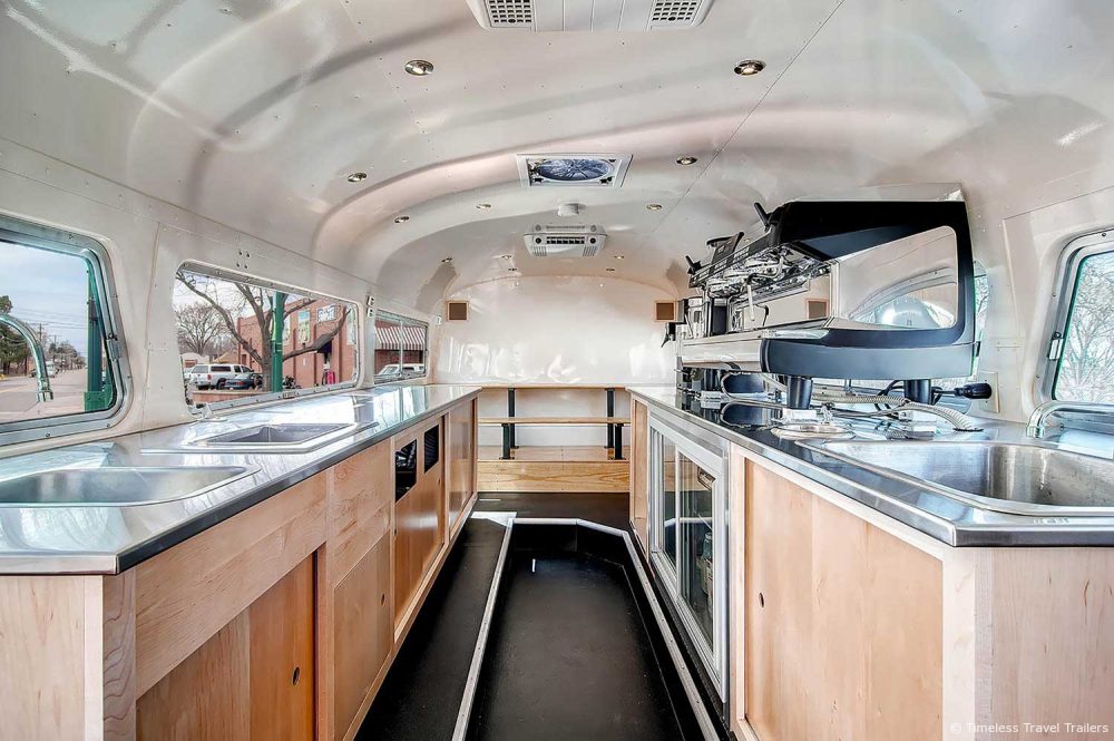 Allegro-Flxible-Bus-by-Timeless-Travel-Trailers-11