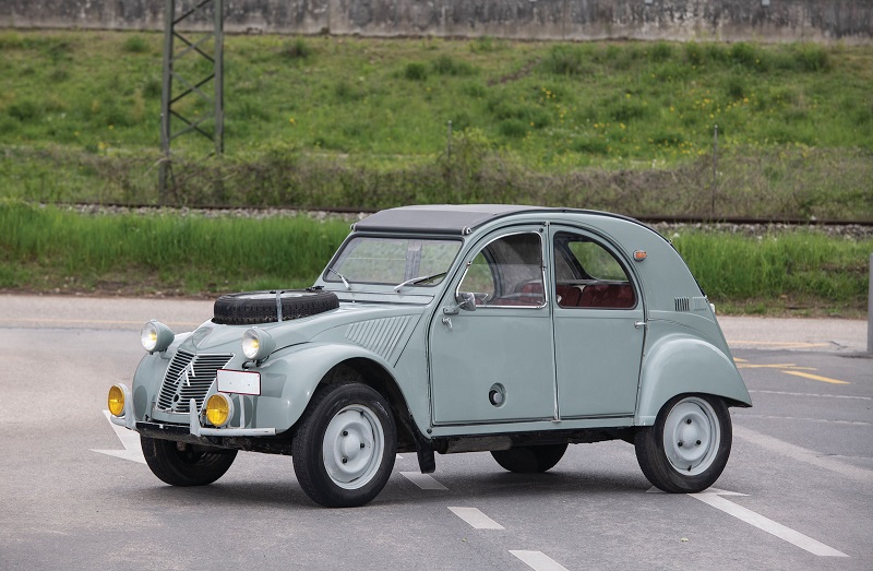 Citroën-2CV-4×4-Sahara