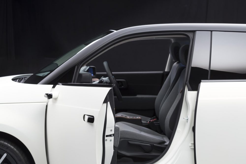 Honda e – Side Camera Mirror System 3