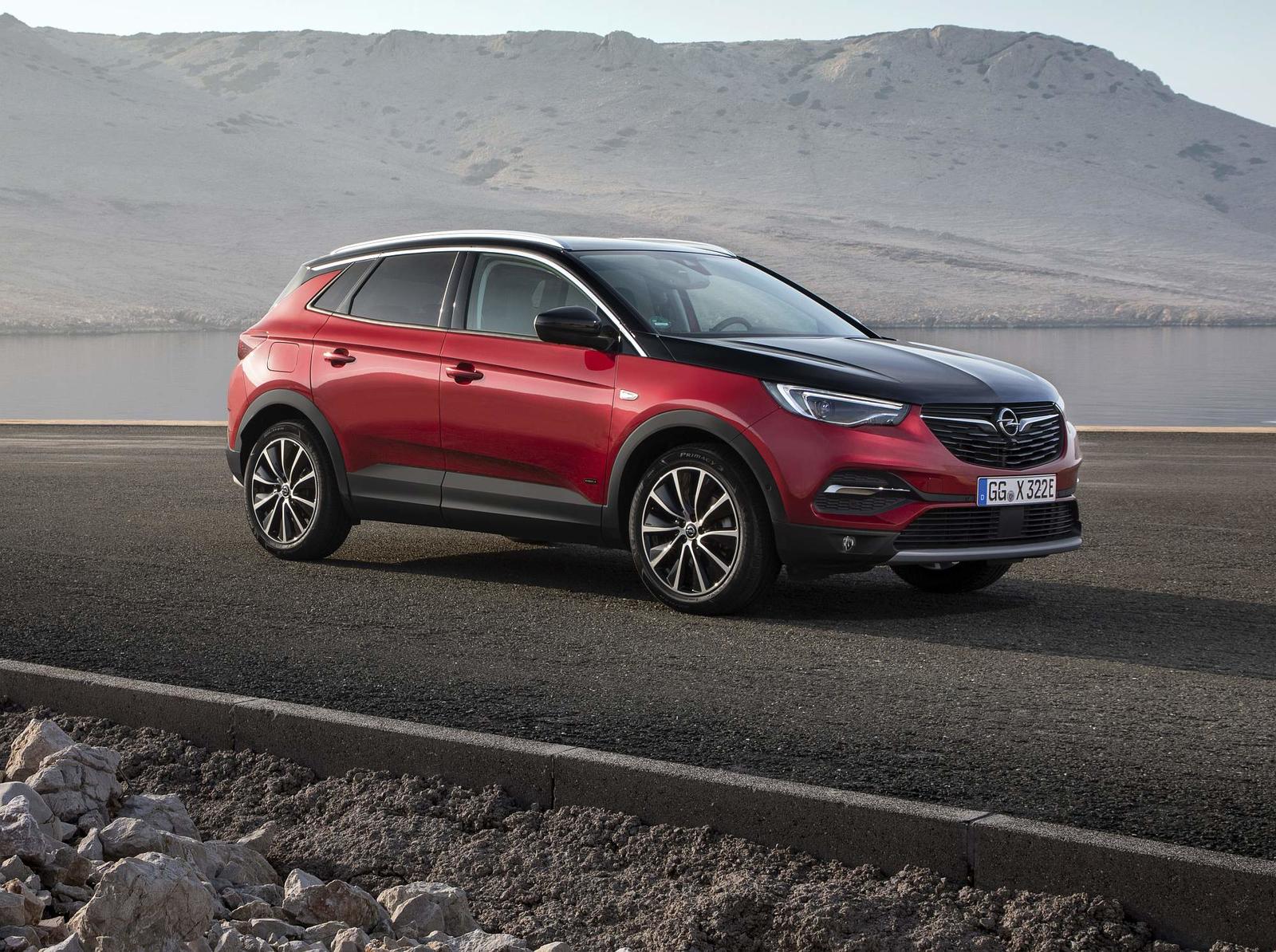 Opel Grandland X Hybrid4