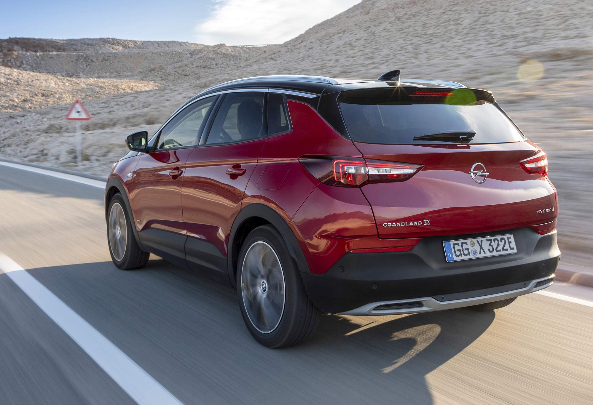 Opel Grandland X Hybrid4
