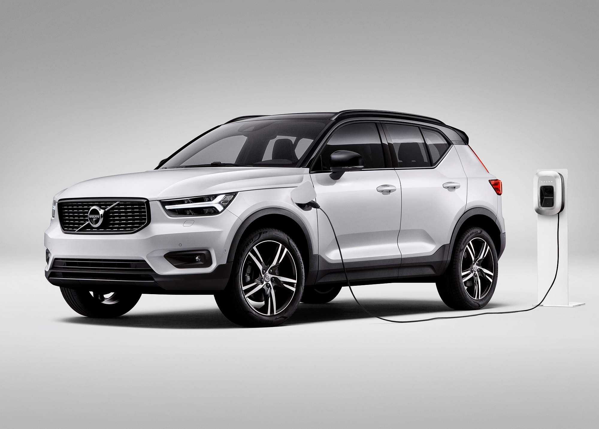 New Volvo XC40 T5 plug-in hybrid