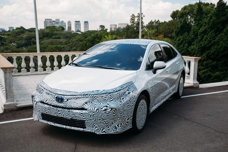toyota_anuncio_corolla_hibrido_flex1