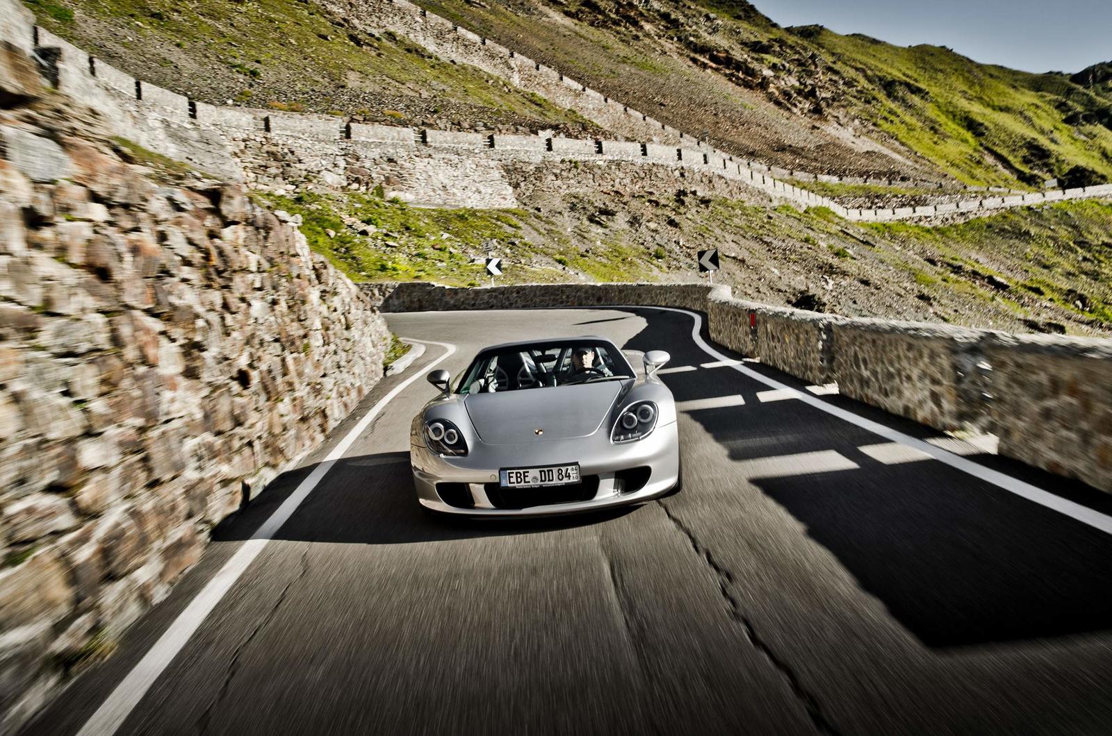 1520344_carrera_gt_porsche_drive_stelvio_2017_porsche_ag