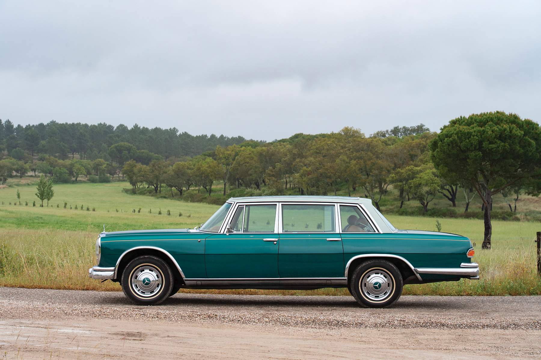 1966-Mercedes-Benz-600-Sedan-by-Chapron_4