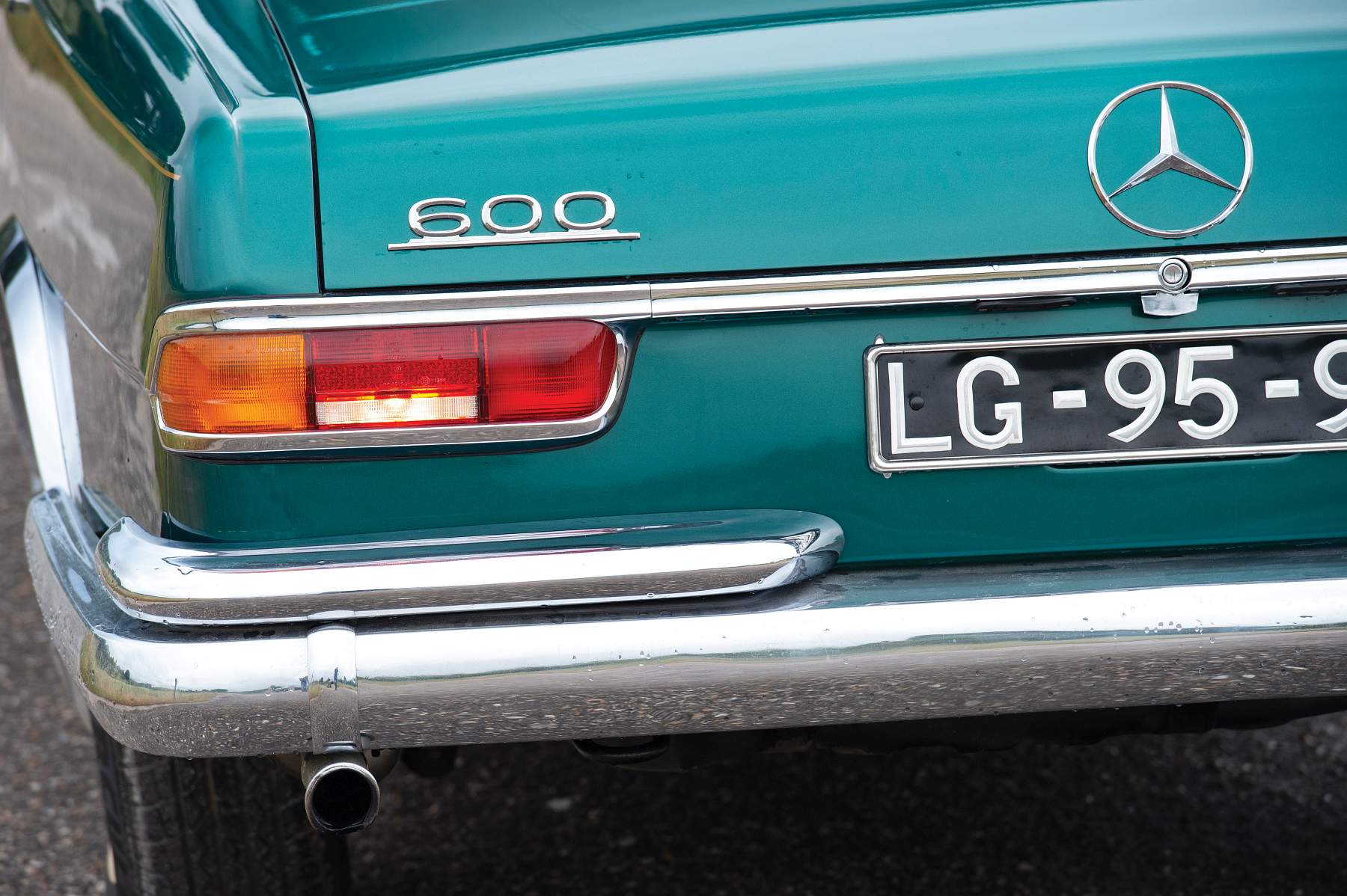 1966-Mercedes-Benz-600-Sedan-by-Chapron_6