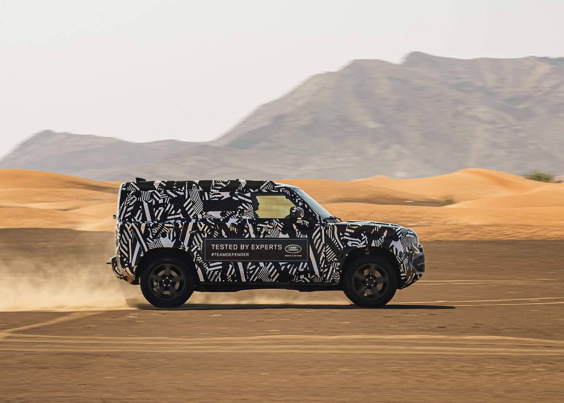 Land Rover Defender_2019 (13)