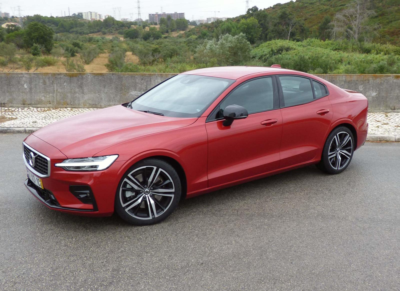 Volvo S60 T5 R Design (5)_