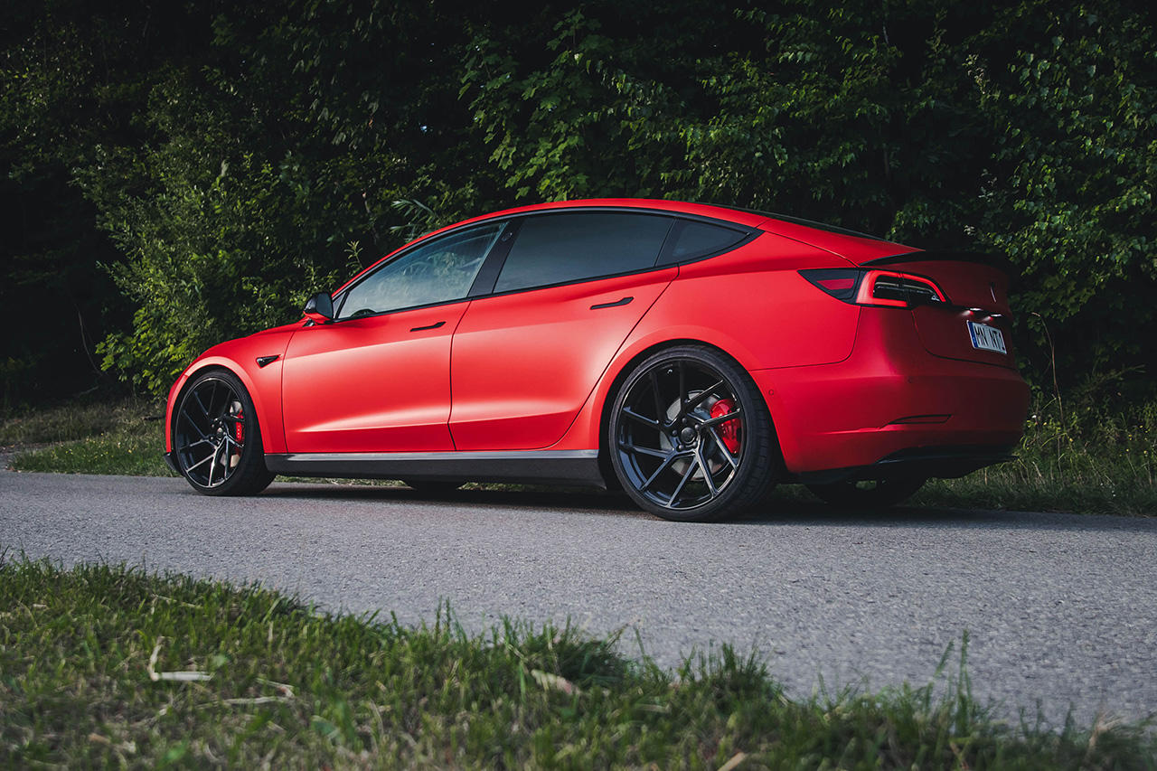 tesla-model-3_02