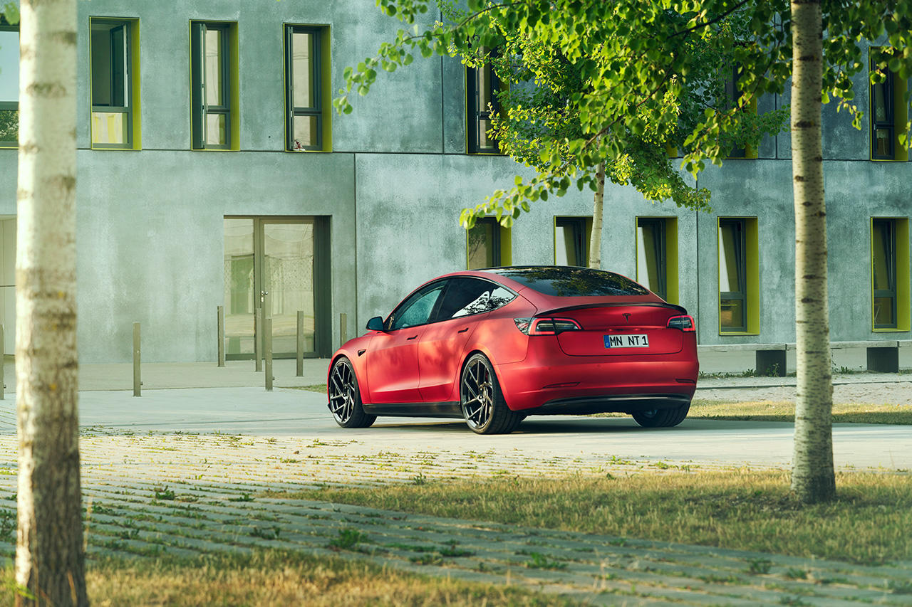 tesla-model-3_11