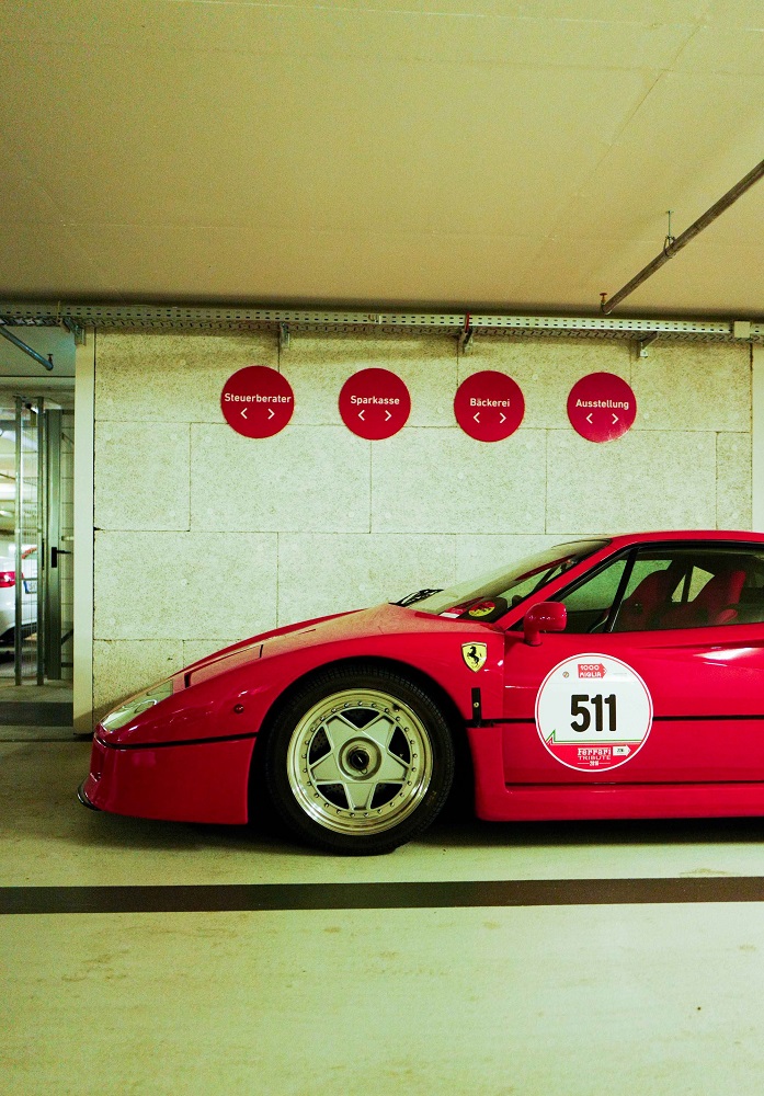 this-f40-is-just-hanging-out-in-a-garage-in-ingolstadt-1476934374724-2000×3000