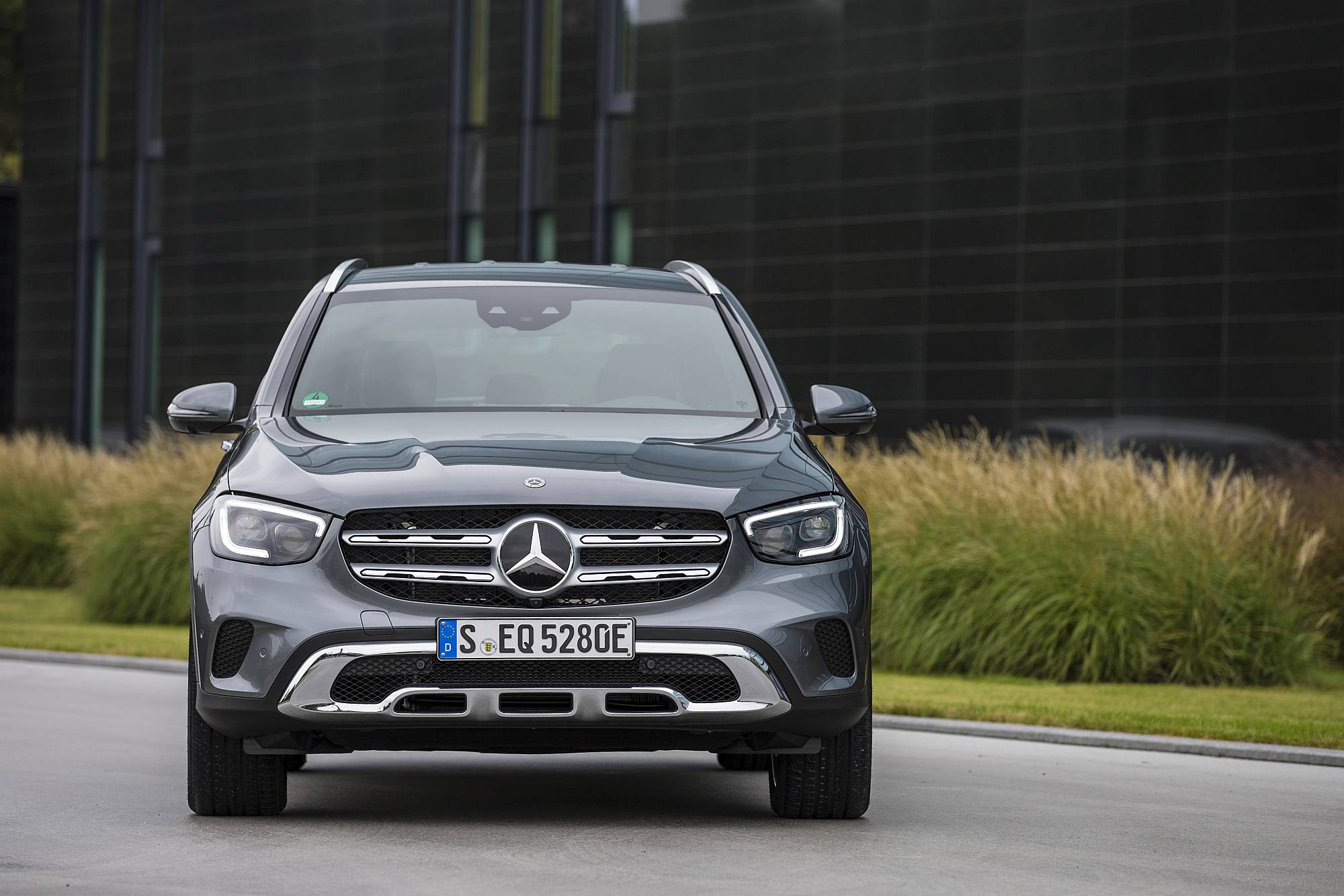 Mercedes-Benz GLE 350 de 4MATIC und GLC 300 e 4MATIC: Neue Plug-in-Hybride der dritten Generation: Der nächste Sprung bei der Reichweite

Mercedes-Benz GLE 350 de 4MATIC and GLC 300 e 4MATIC: New third-generation plug-in hybrids: The next jump in operatin