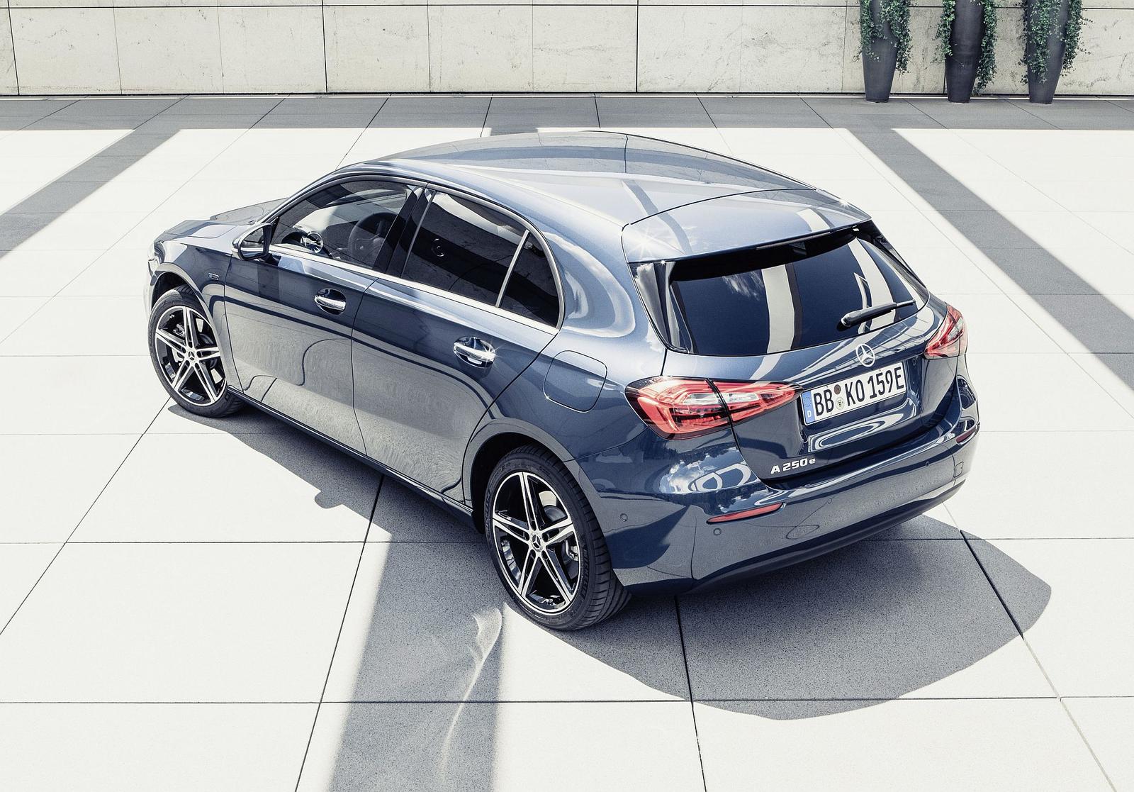 Mercedes-Benz: Breites Angebot an Plug-in-Hybriden der dritten Generation: EQ Power erstmals auch für A- und B-Klasse

Mercedes-Benz: wide range of third-generation plug-in hybrids: EQ Power for the first time also for A- and B-Class