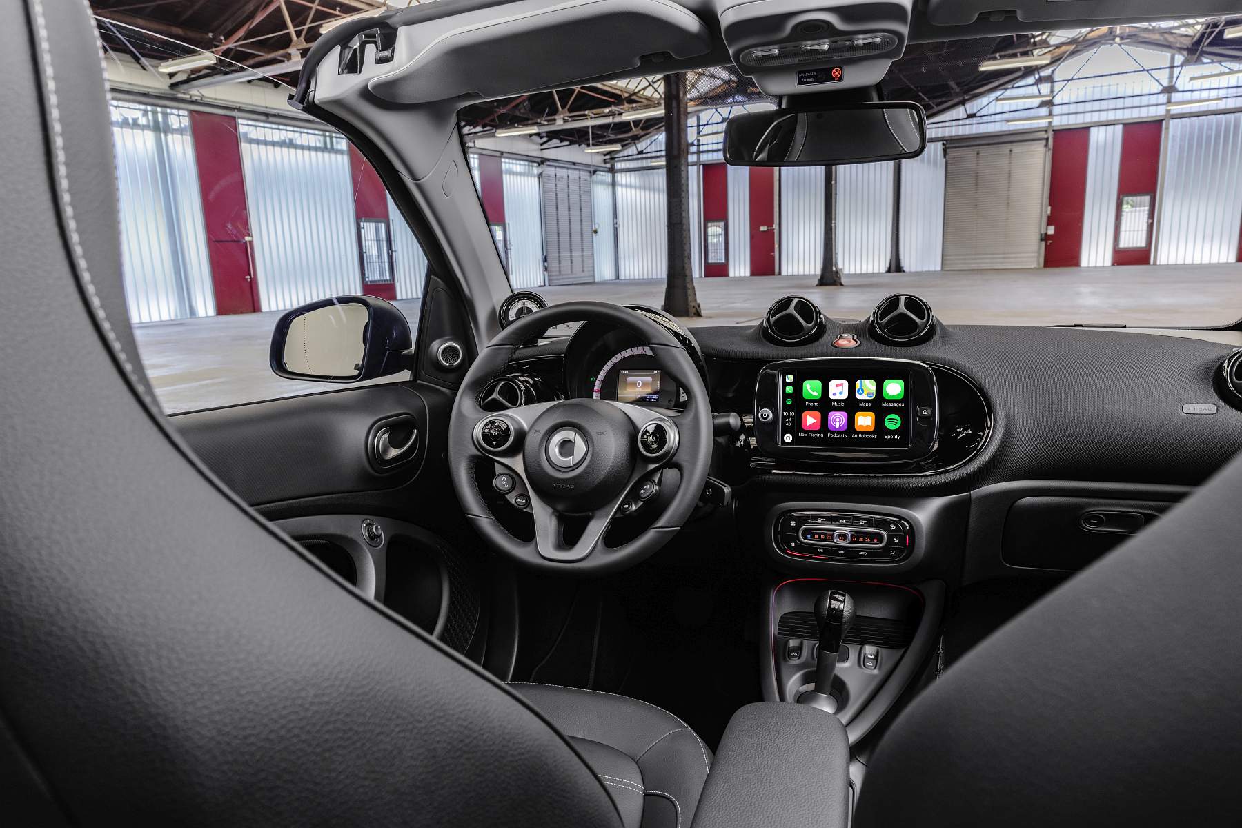 Die neue Generation: smart EQ fortwo cabrio

The new generation: smart EQ fortwo cabrio
