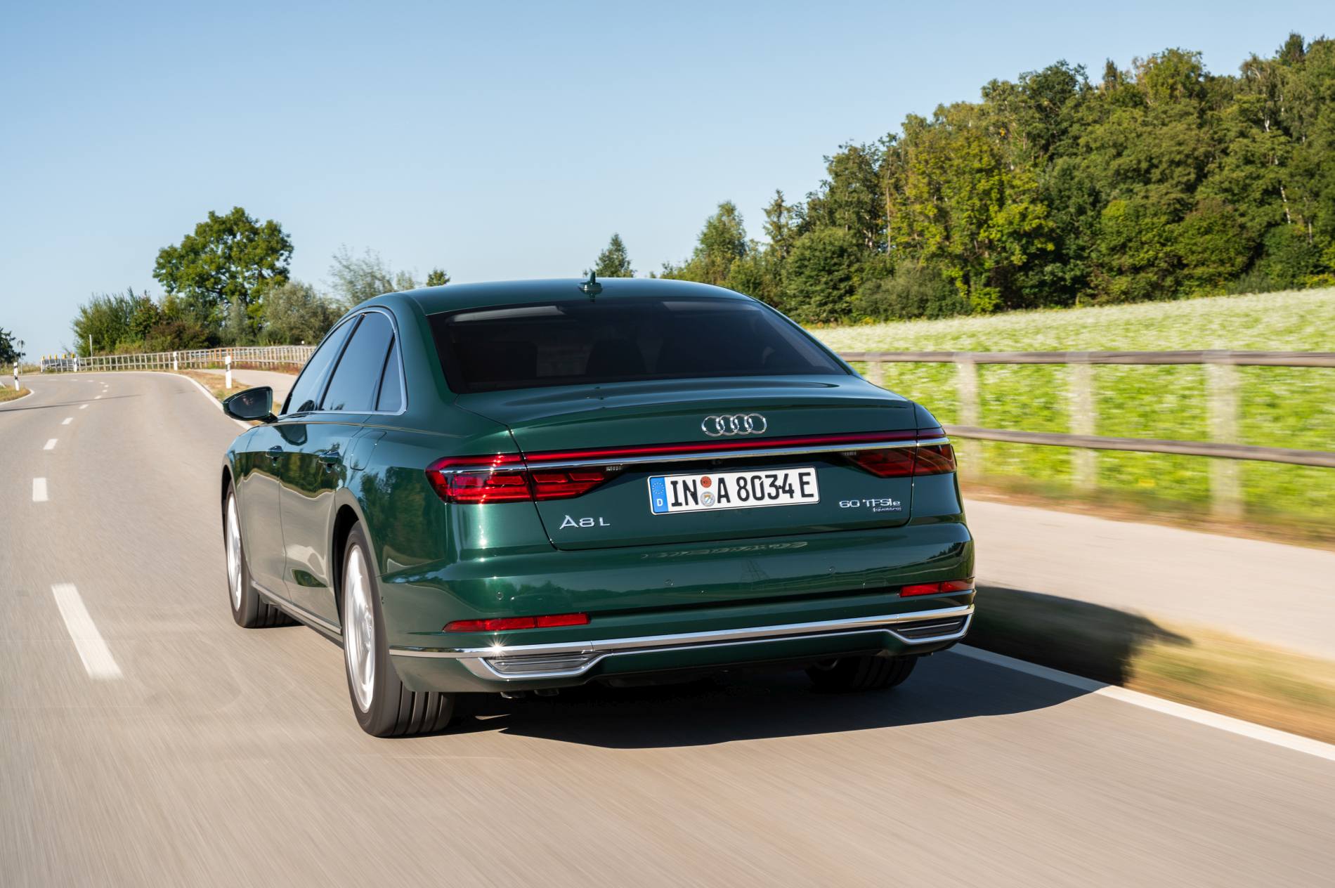 Audi A8 L 60 TFSI e
