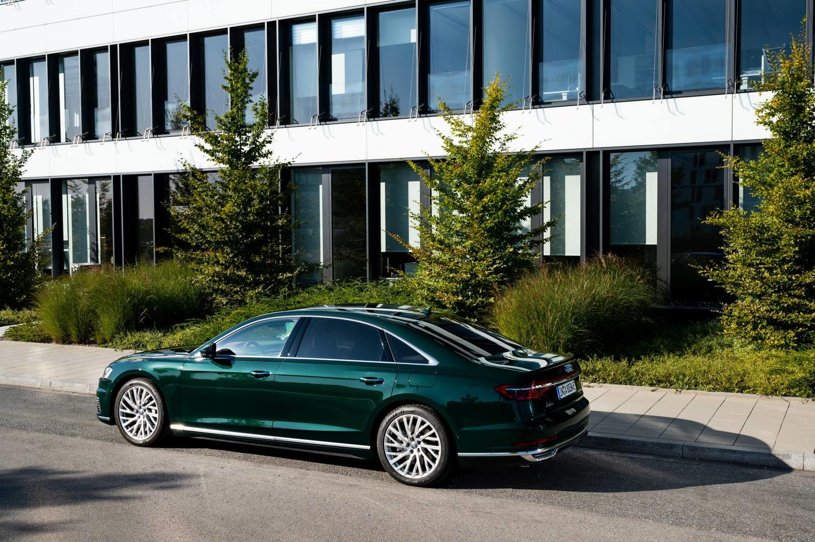 Audi A8 L 60 TFSI e