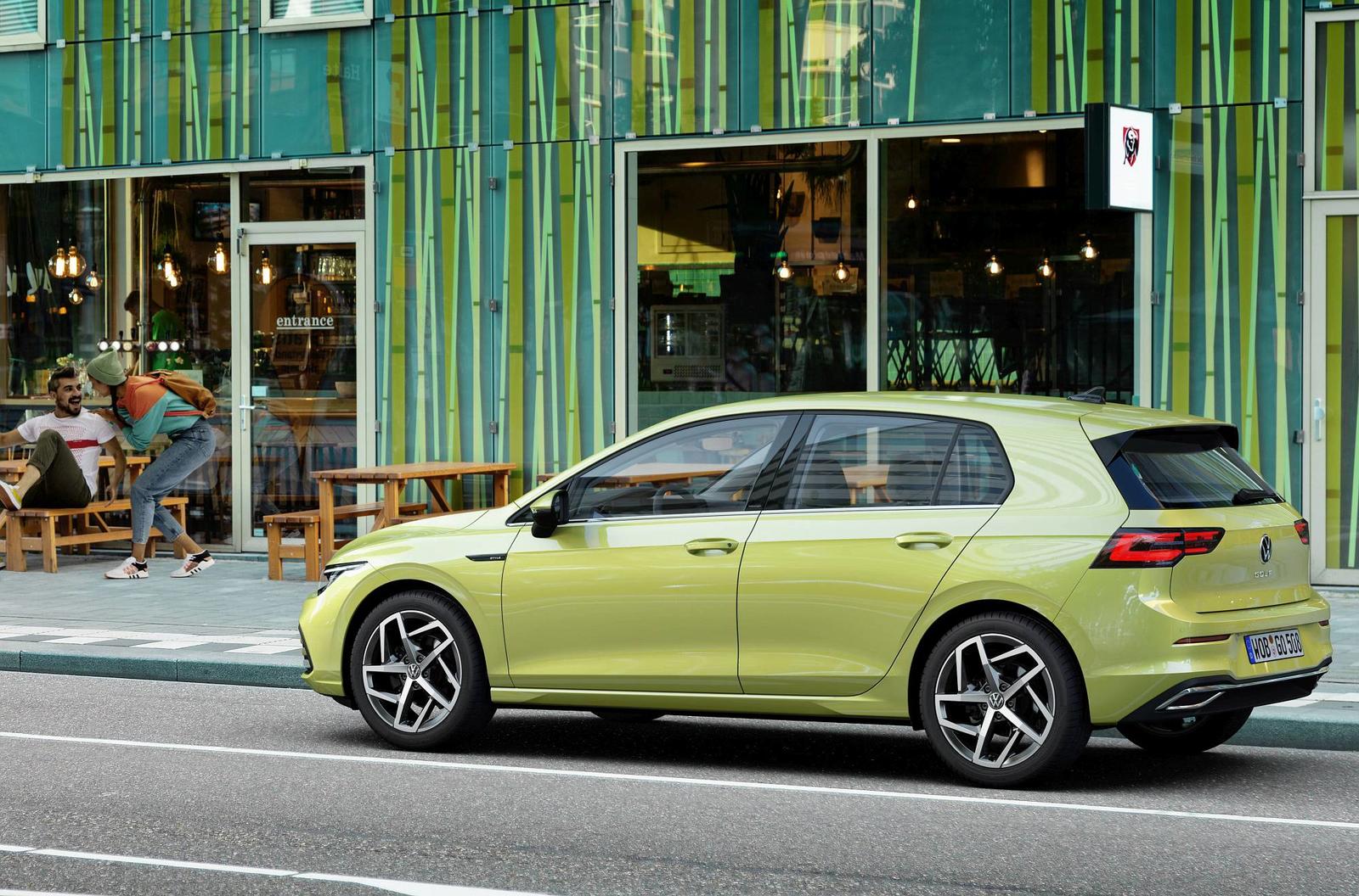 Golf 8 (7)