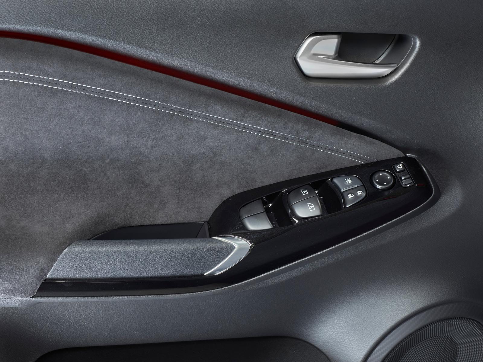 Oct. 7 – 2pm CET – New Nissan JUKE Interior 20-2122×1590