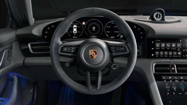 low_taycan_4s_2019_porsche_ag-1-747×420