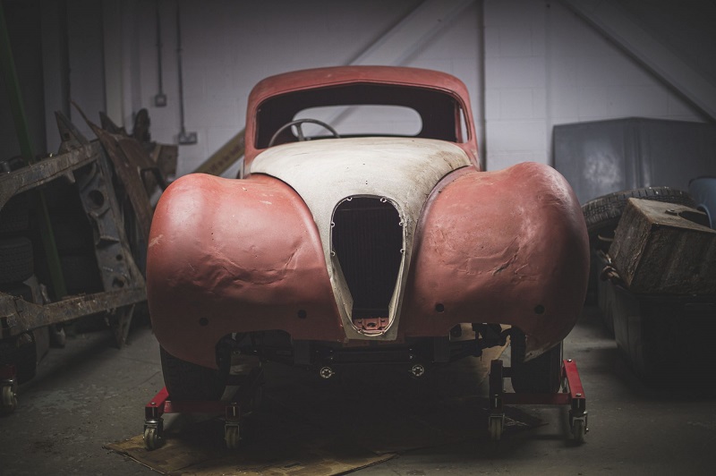 1954-Jaguar-XK120-FHC-front-2000×1331