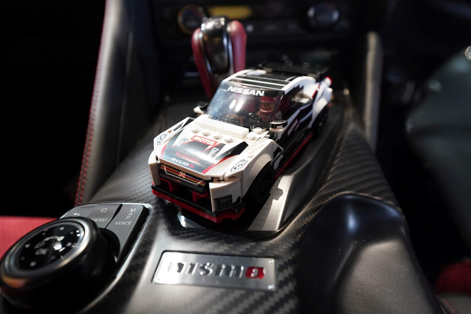 Nissan GT-R NISMO Lego (3)