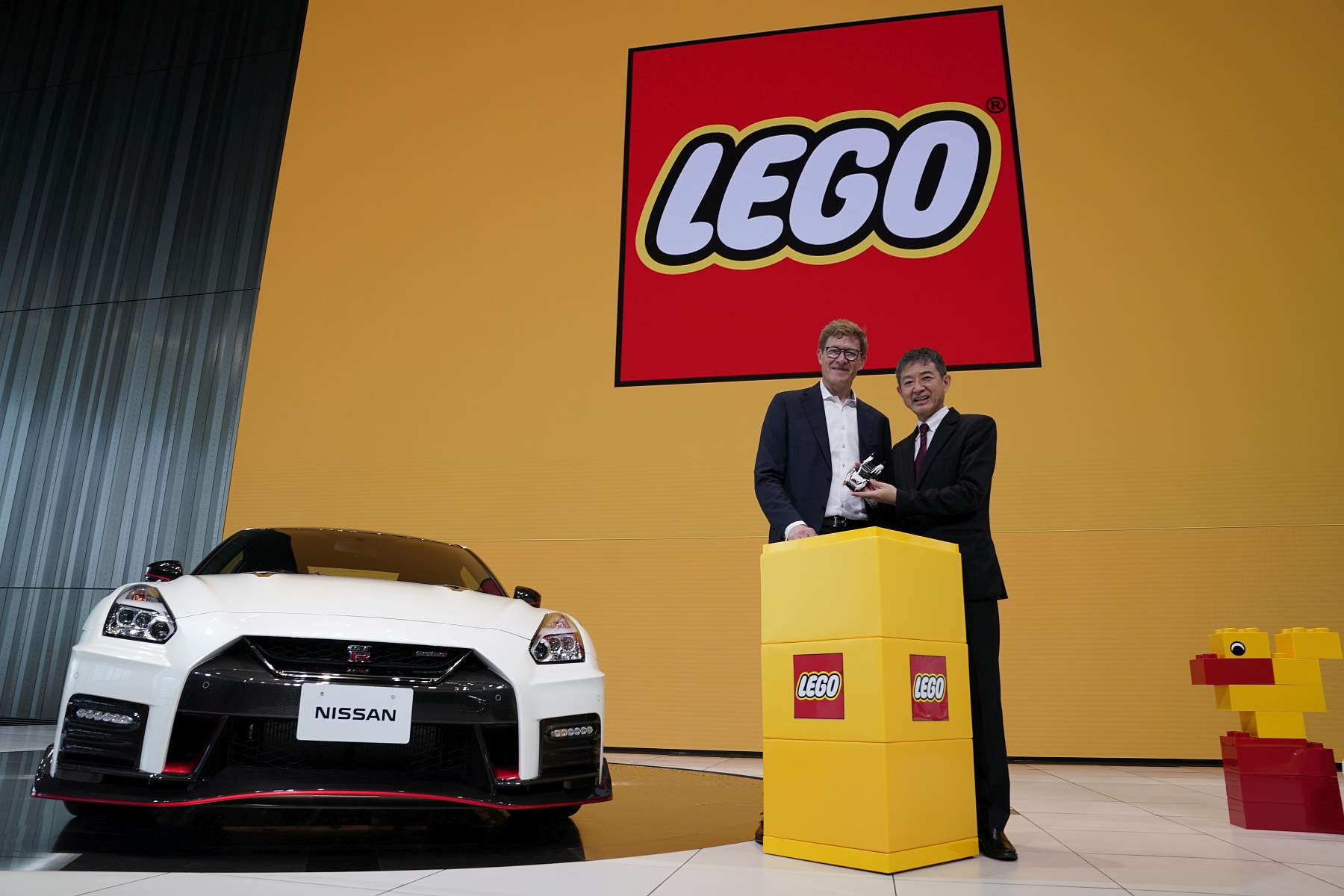 Nissan GT-R NISMO Lego (6)