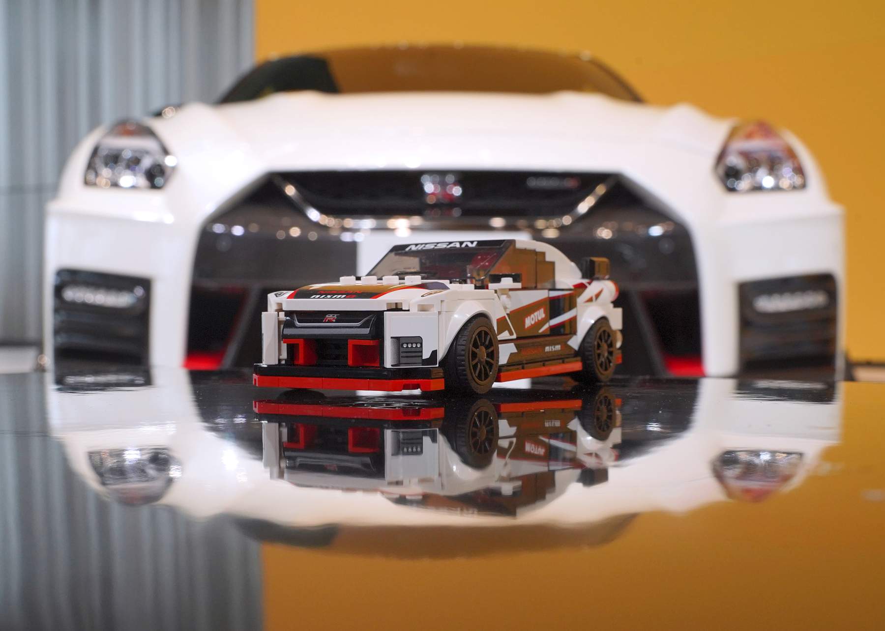 Nissan GT-R NISMO Lego (8)
