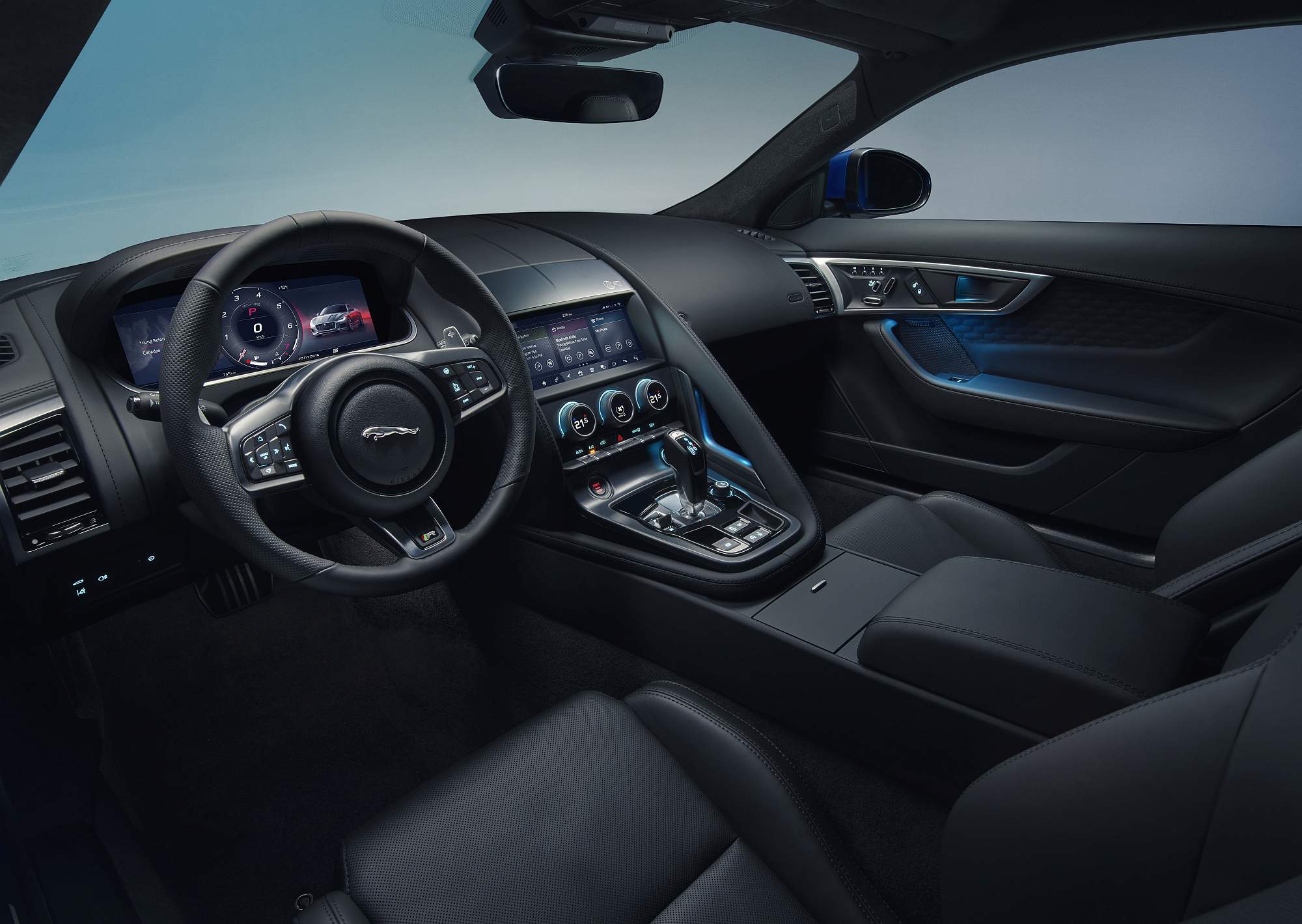 Jag_F-TYPE_21MY_Image_Studio_Interior_Ebony_02.12.19_01