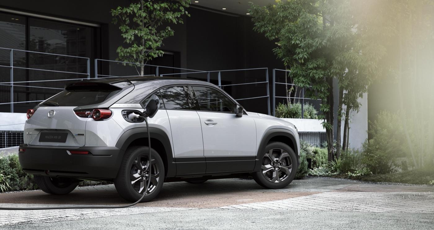 MAzdaMX-30_12