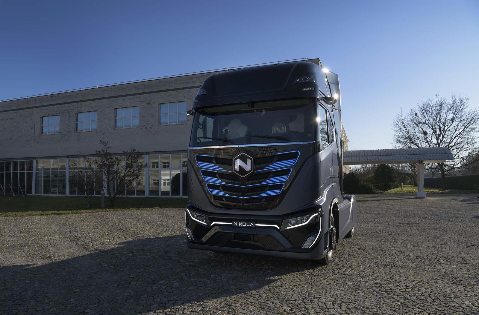 NIKOLA TRE EXTERIORS (1)