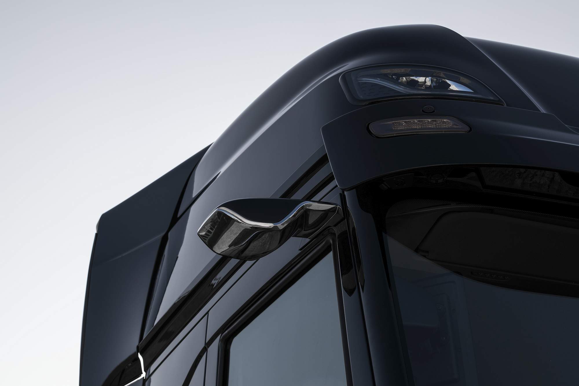 NIKOLA TRE EXTERIORS (12)