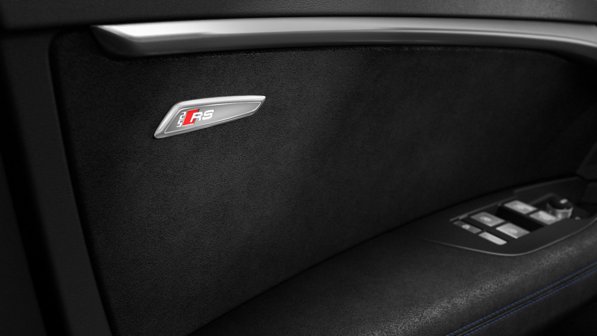 „25 years of Audi RS: anniversary package”
