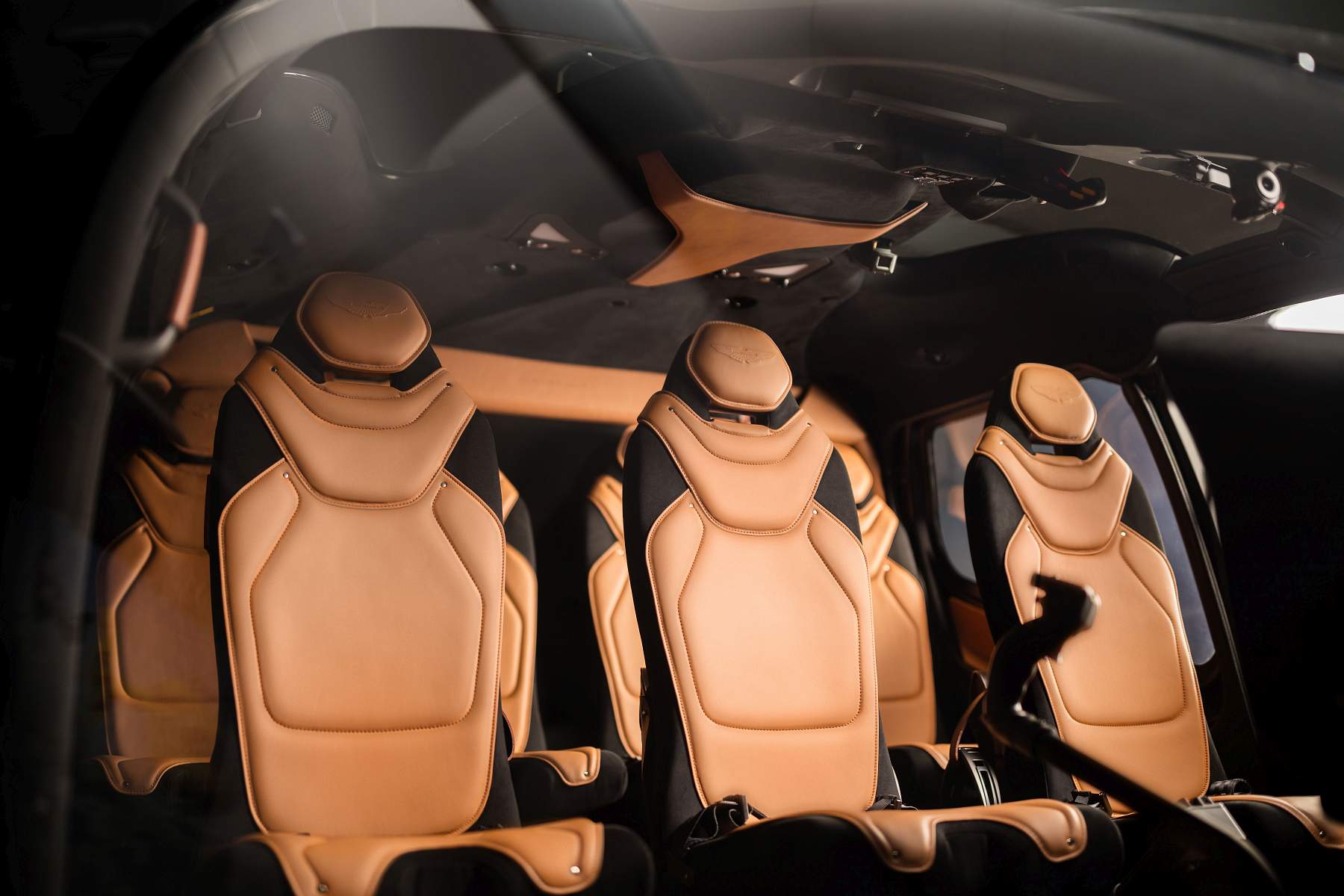 ACH130 Aston Martin Edition (4)
