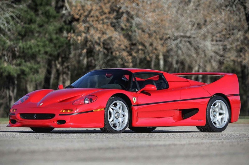 Gooding-Co.-Ferrari-Spiders-3-960×640