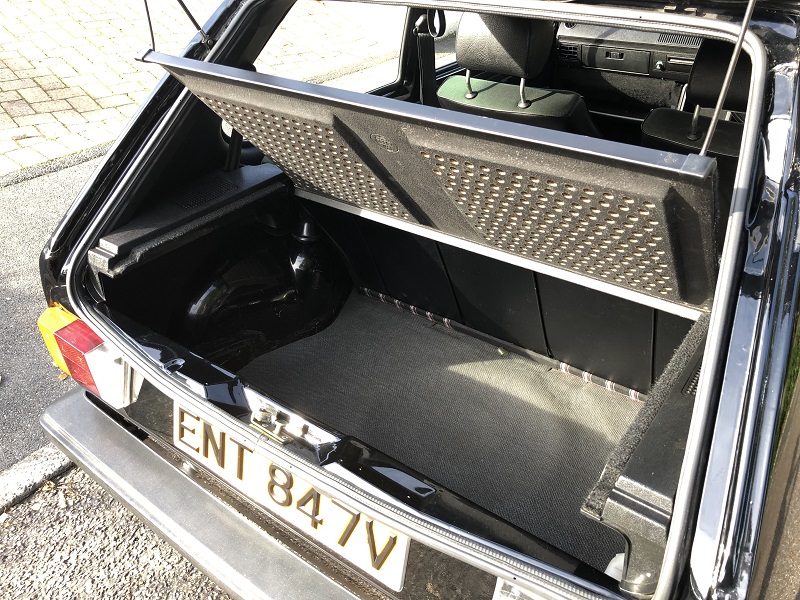1979-Volkswagen-Golf-GTI-1.6-Mk1-Series-1-boot