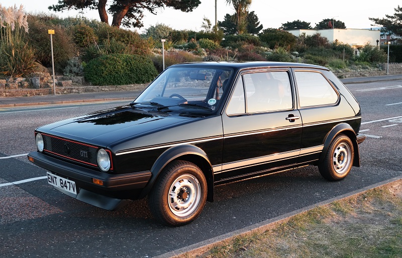 1979-Volkswagen-Golf-GTI-1.6-Mk1-Series-1-front-angle-2-edit