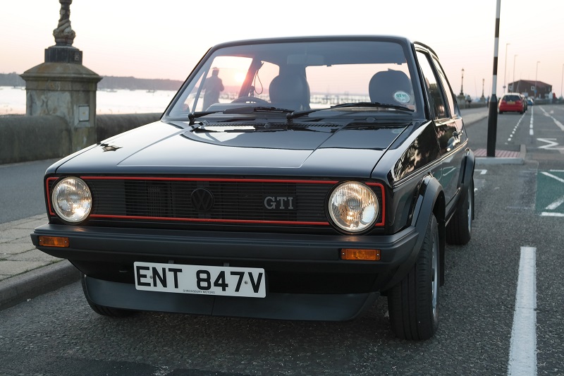 1979-Volkswagen-Golf-GTI-1.6-Mk1-Series-1-front-angle-5