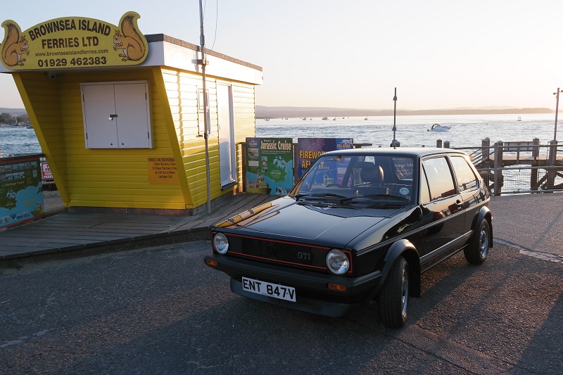 1979-Volkswagen-Golf-GTI-1.6-Mk1-Series-1-front-angle-7