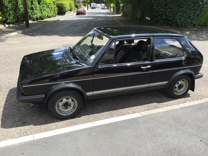 1979-Volkswagen-Golf-GTI-1.6-Mk1-Series-1-side1
