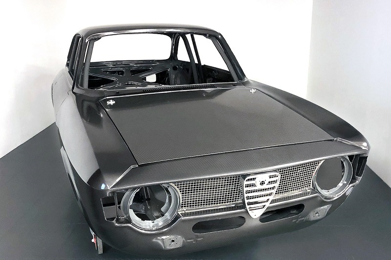 Alfaholics-Carbon-Fibre-1