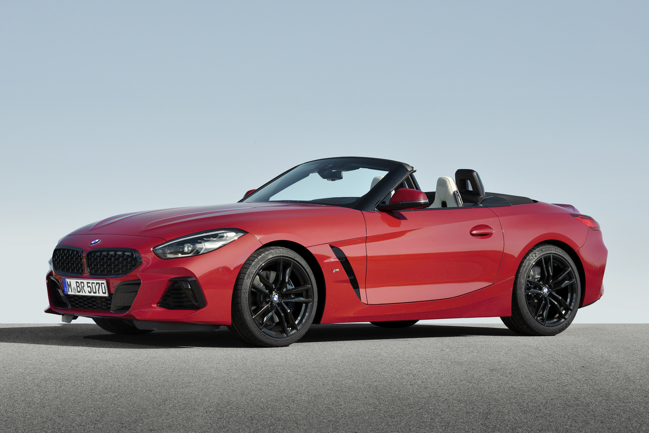 P90317997_highRes_the-new-bmw-z4-roads_Easy-Resize.com